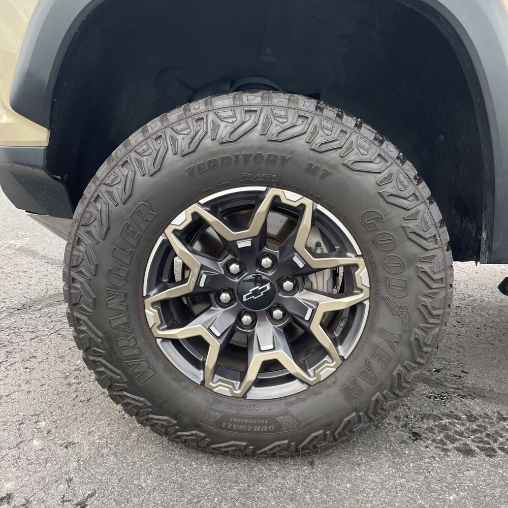 2024 Chevrolet Colorado ZR2