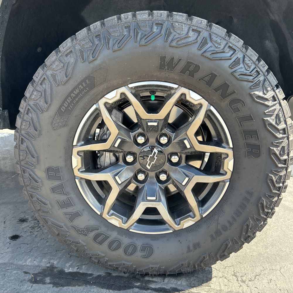2024 Chevrolet Colorado ZR2
