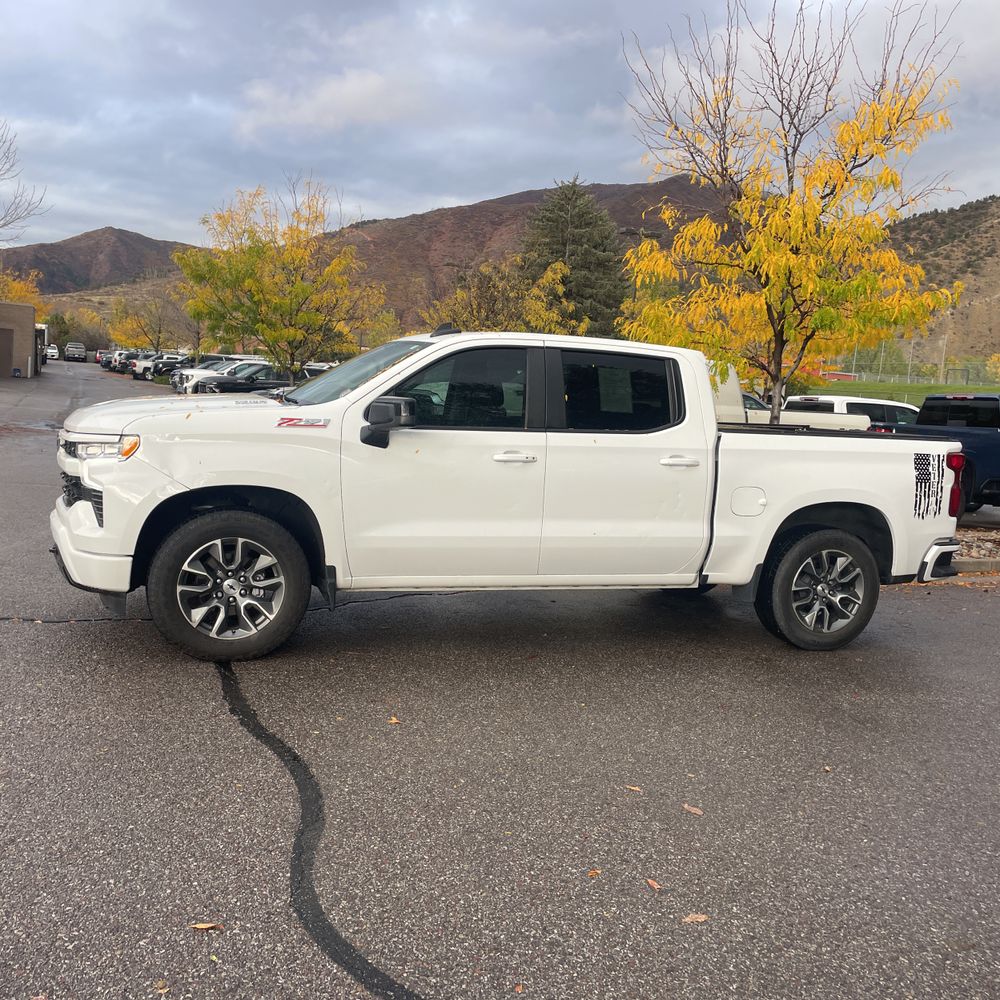 2023 Chevrolet Silverado 1500 RST