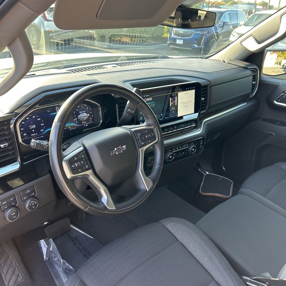2022 Chevrolet Silverado 1500 RST