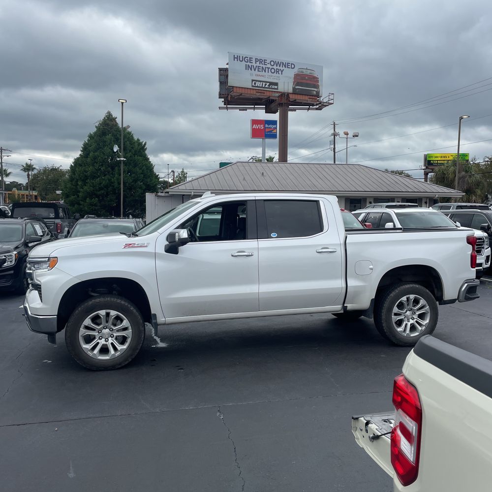 2024 Chevrolet Silverado 1500 LTZ