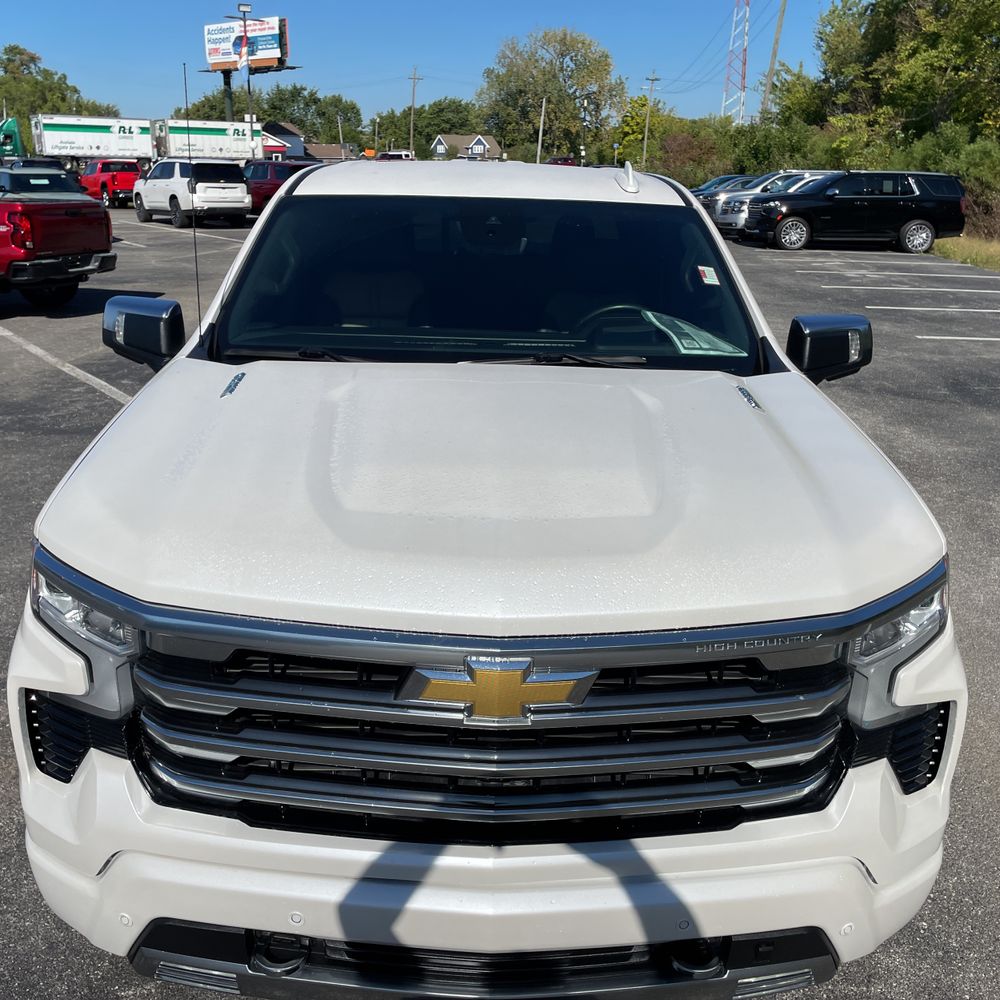 2023 Chevrolet Silverado 1500 High Country