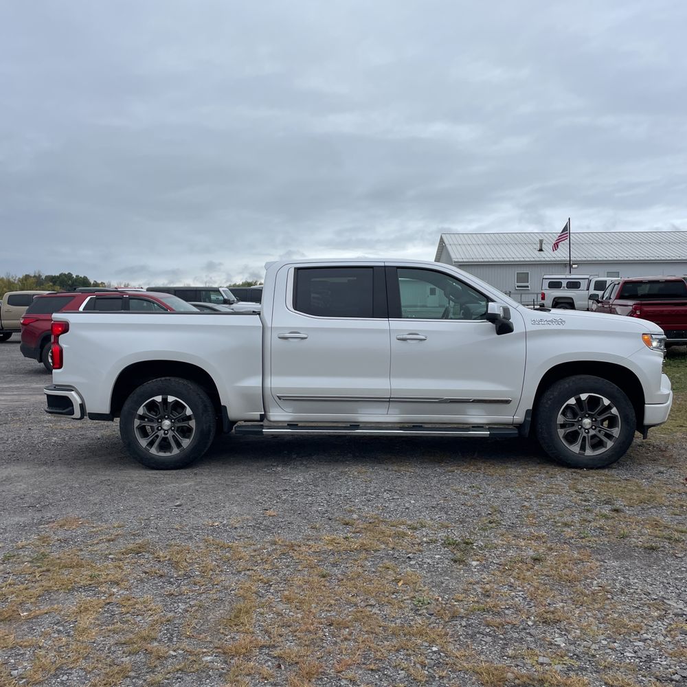2022 Chevrolet Silverado 1500 High Country