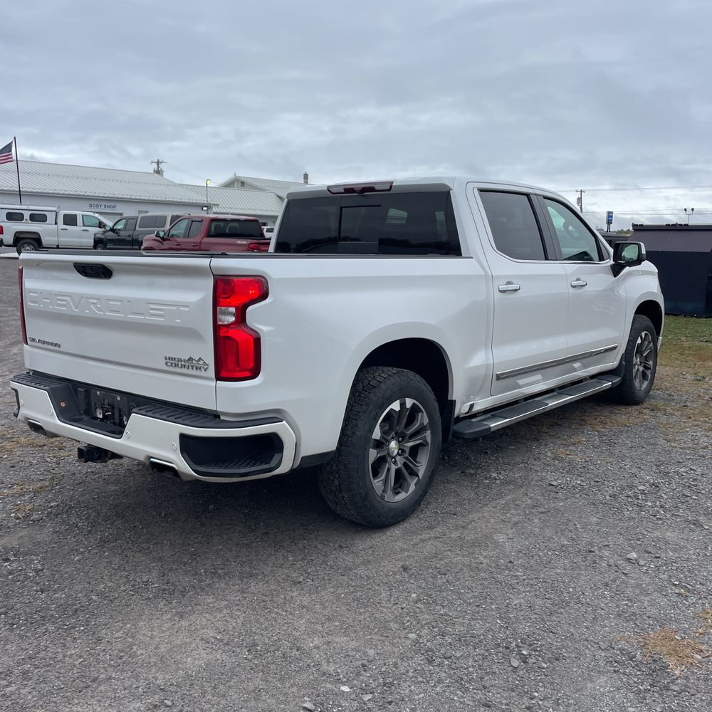 2022 Chevrolet Silverado 1500 High Country