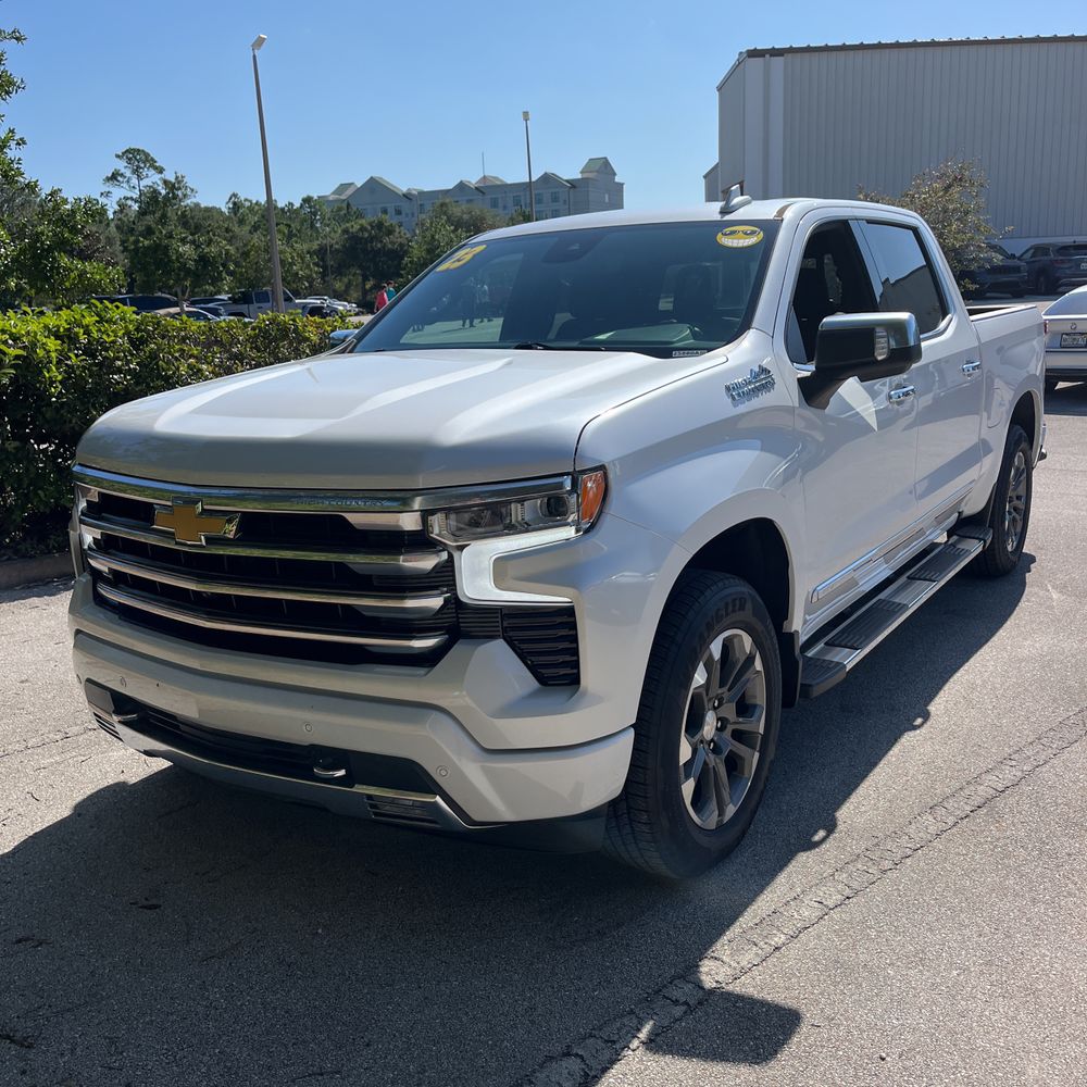 2023 Chevrolet Silverado 1500 High Country
