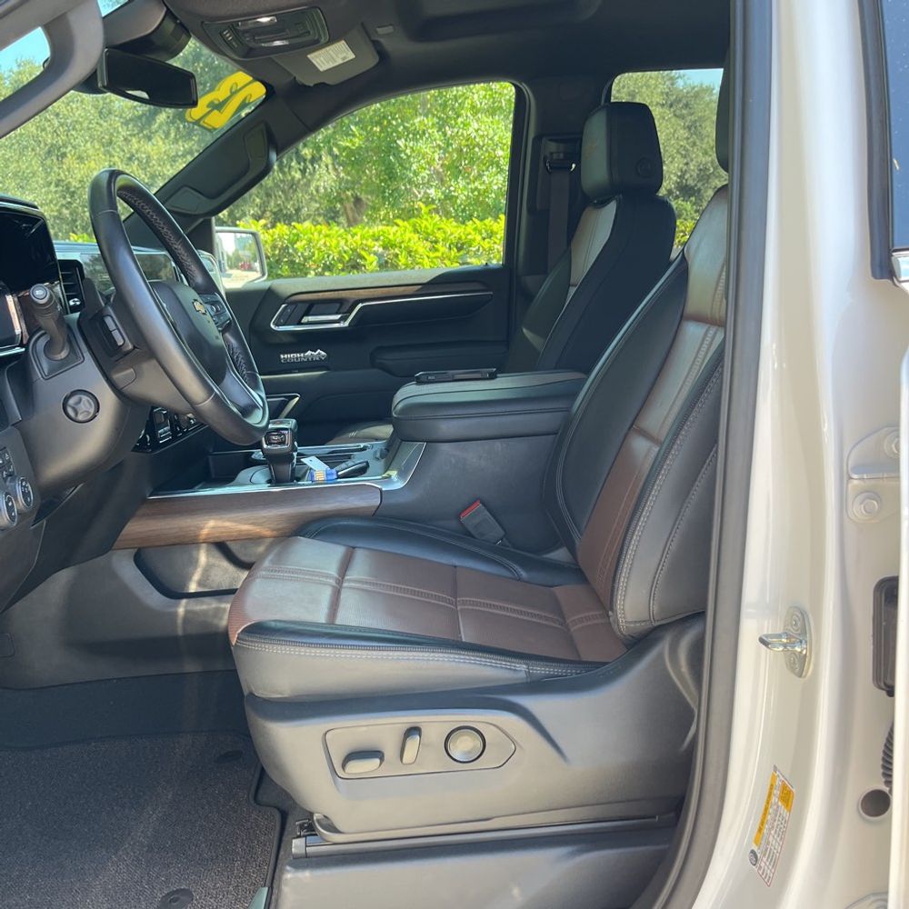 2023 Chevrolet Silverado 1500 High Country