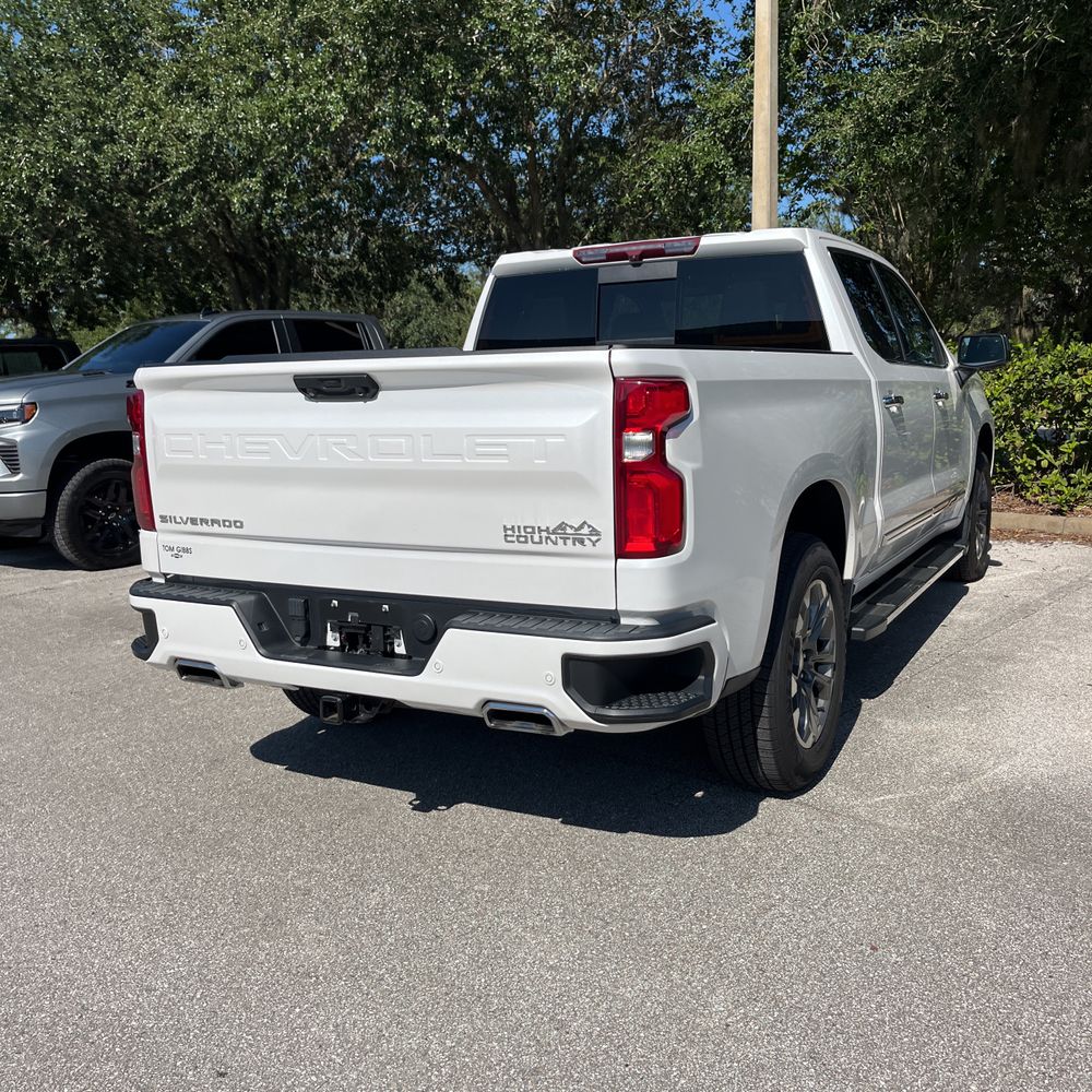 2023 Chevrolet Silverado 1500 High Country