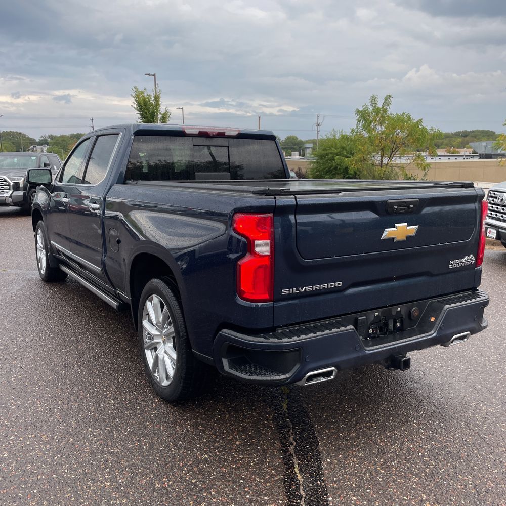 2022 Chevrolet Silverado 1500 High Country