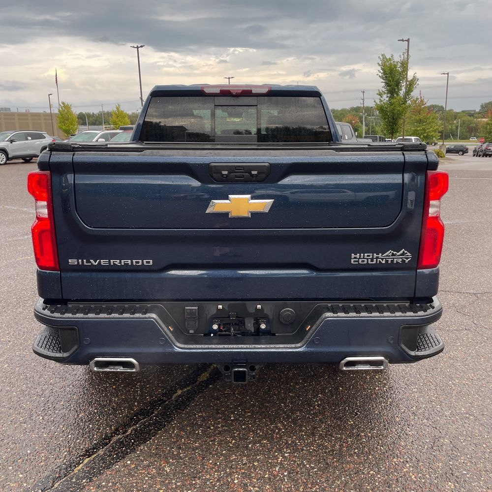 2022 Chevrolet Silverado 1500 High Country