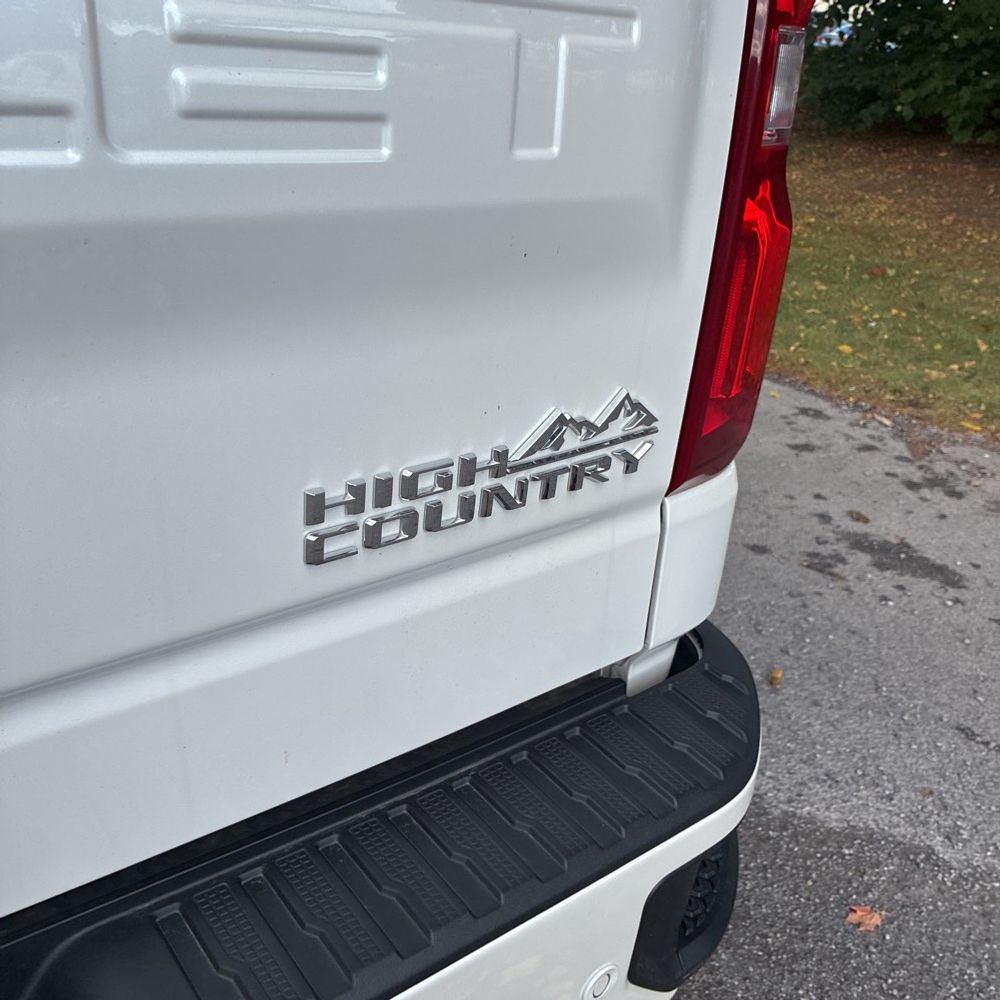 2022 Chevrolet Silverado 1500 High Country