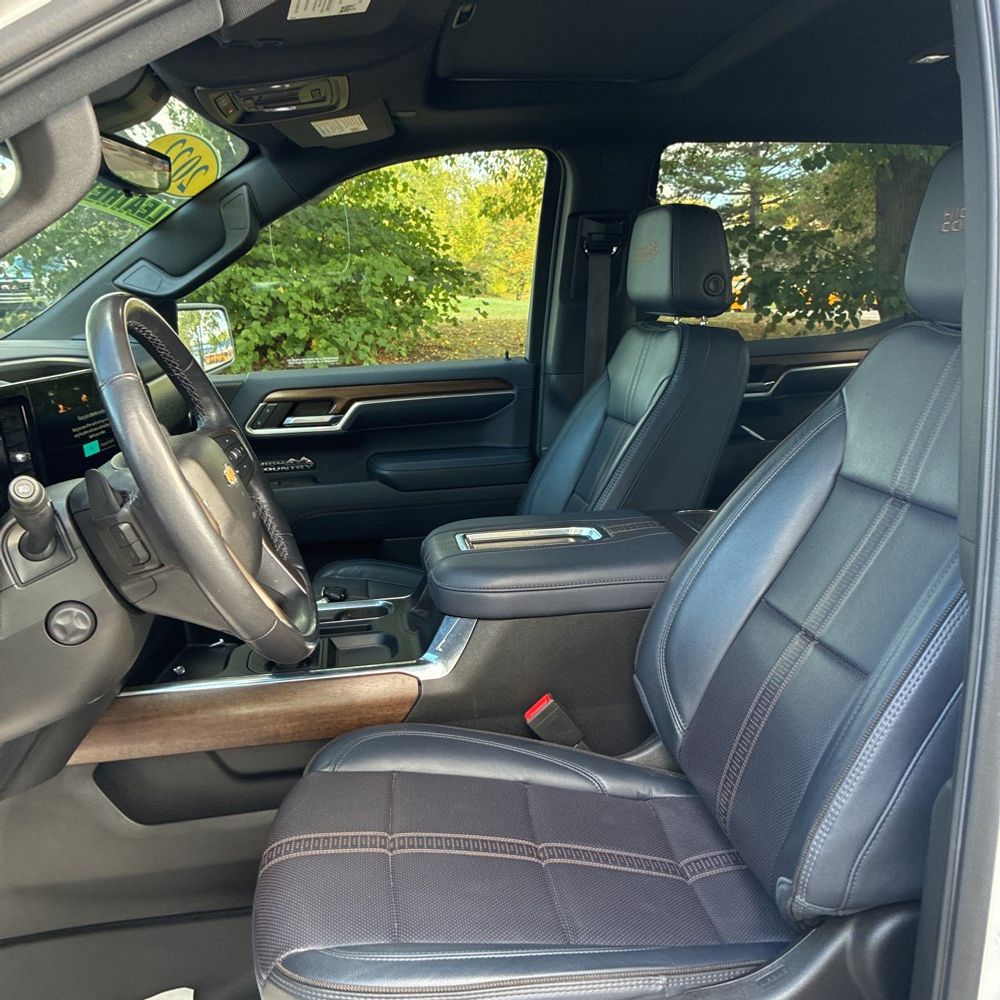 2022 Chevrolet Silverado 1500 High Country