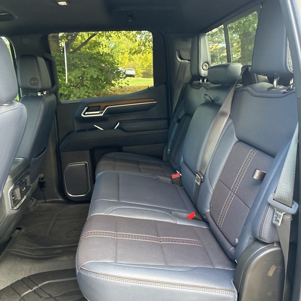 2022 Chevrolet Silverado 1500 High Country