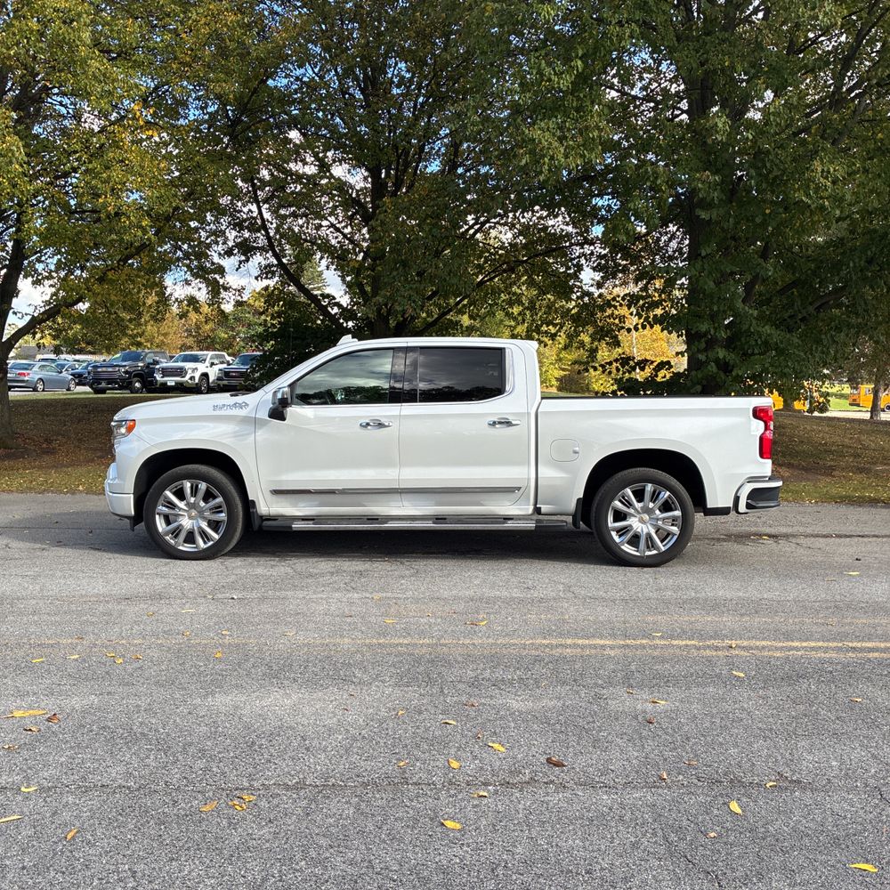 2022 Chevrolet Silverado 1500 High Country