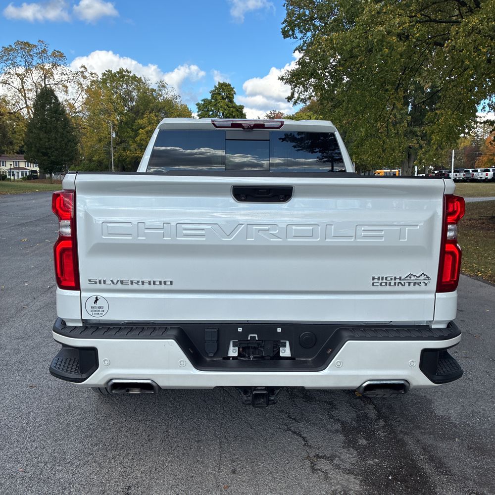 2022 Chevrolet Silverado 1500 High Country