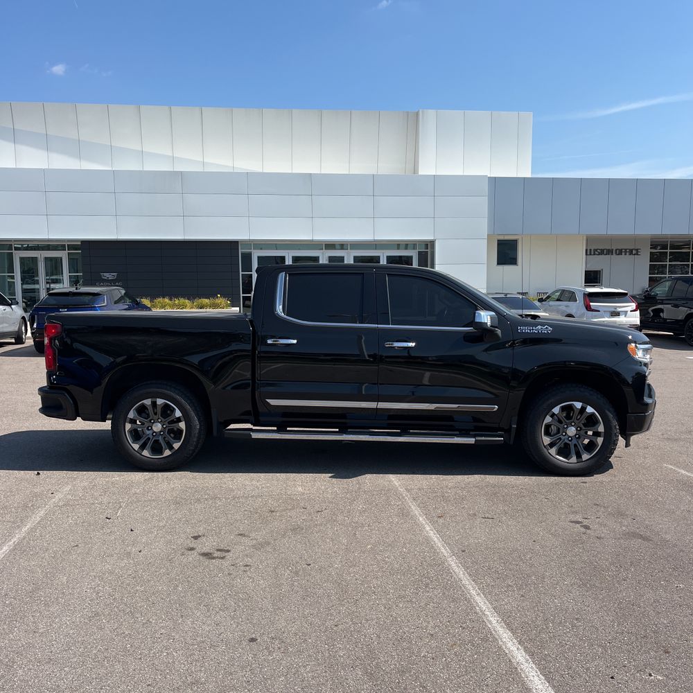 2022 Chevrolet Silverado 1500 High Country