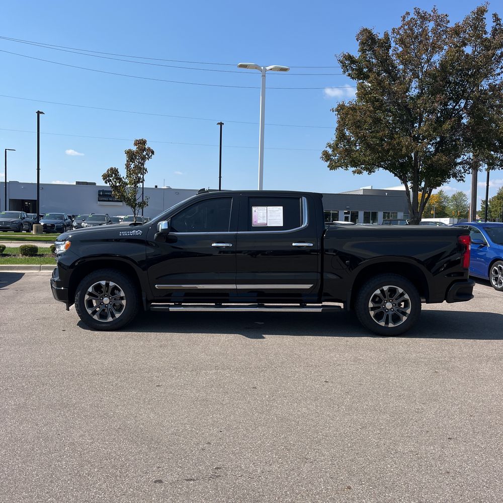 2022 Chevrolet Silverado 1500 High Country
