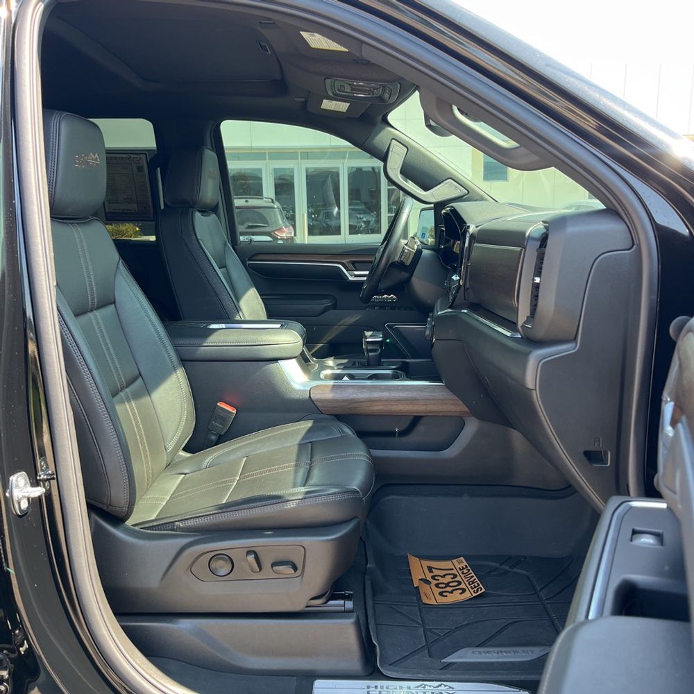 2022 Chevrolet Silverado 1500 High Country