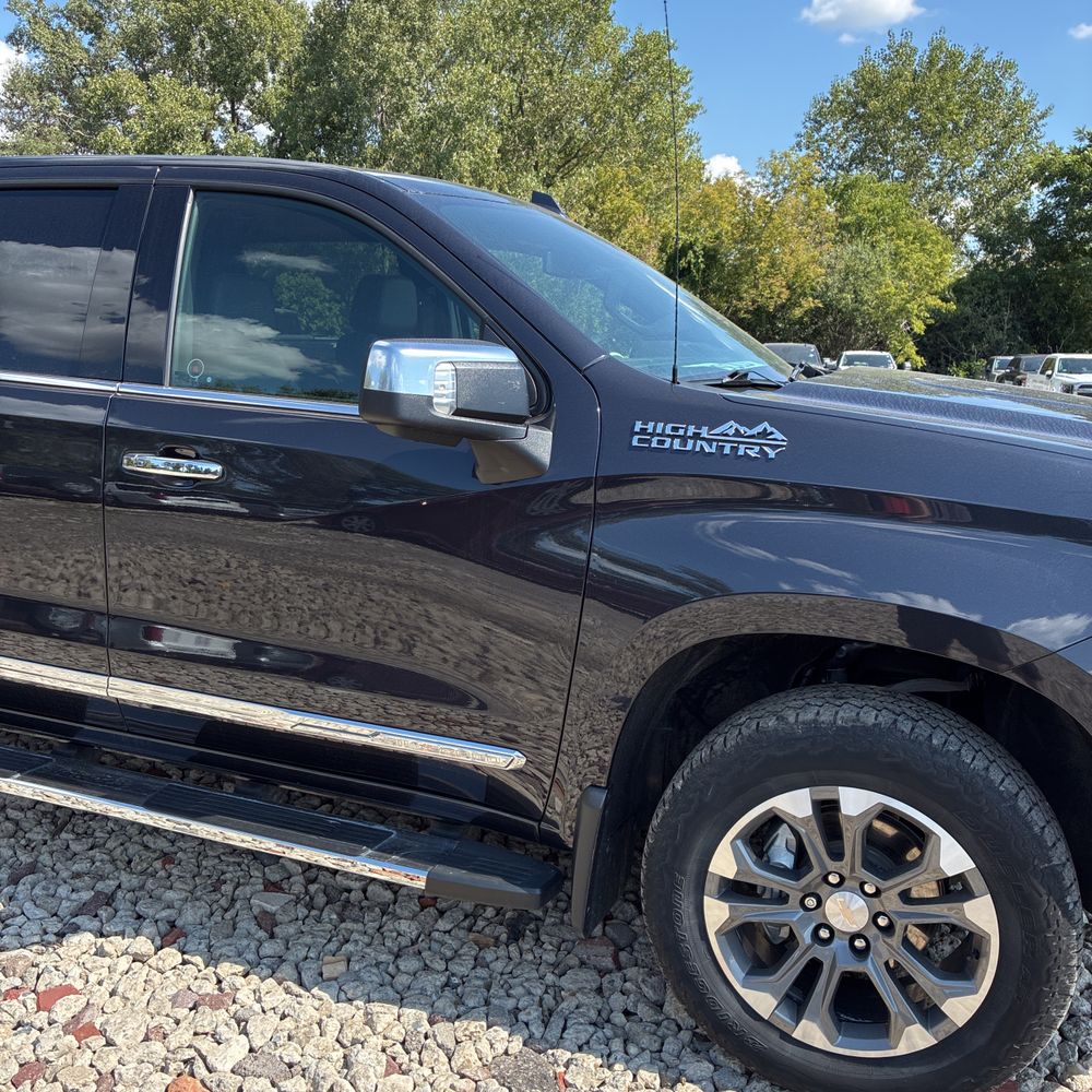2023 Chevrolet Silverado 1500 High Country