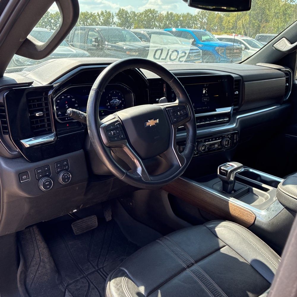 2023 Chevrolet Silverado 1500 High Country