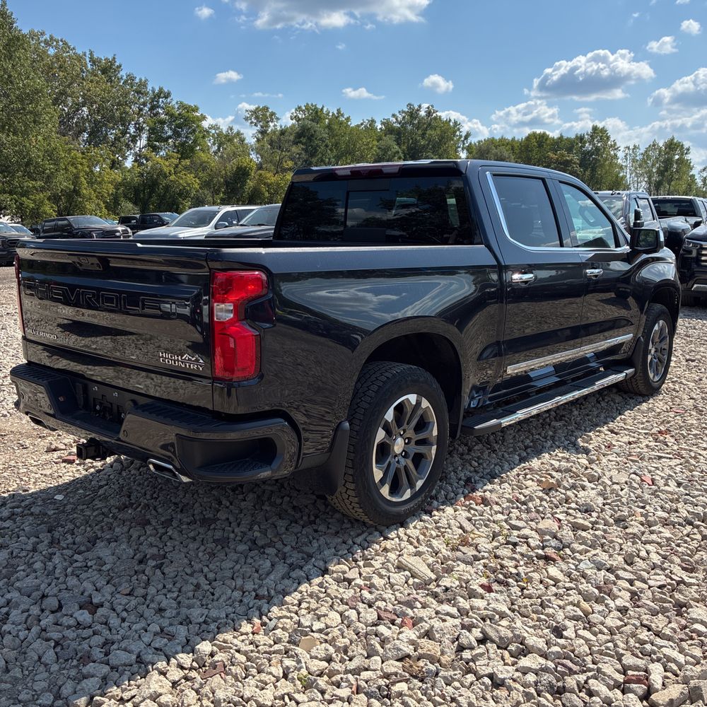 2023 Chevrolet Silverado 1500 High Country