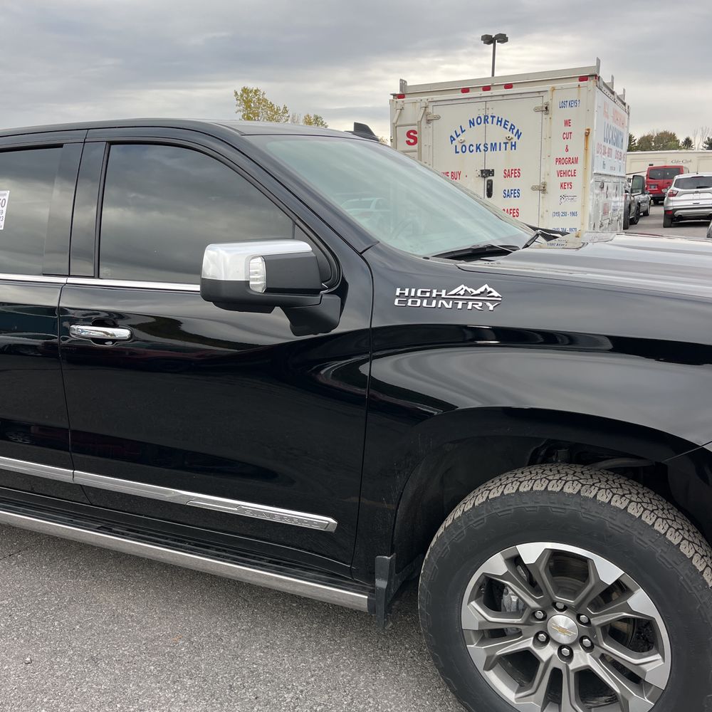 2023 Chevrolet Silverado 1500 High Country