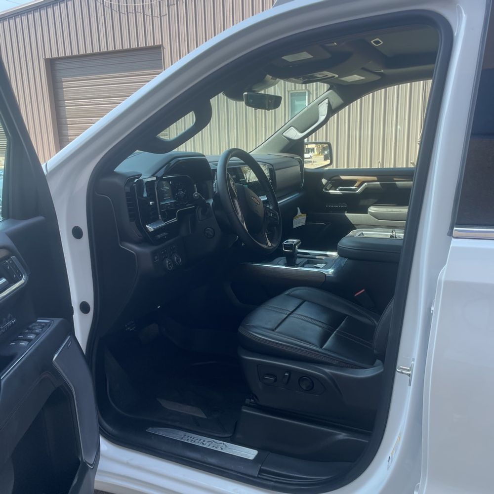2022 Chevrolet Silverado 1500 High Country