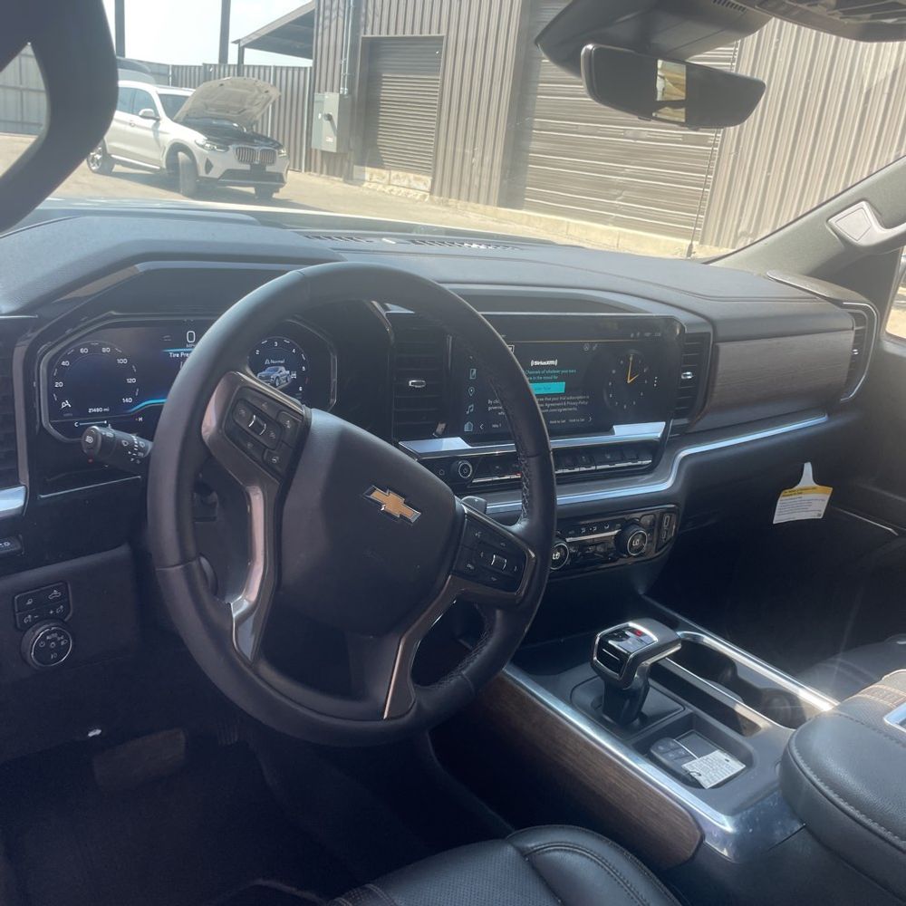 2022 Chevrolet Silverado 1500 High Country