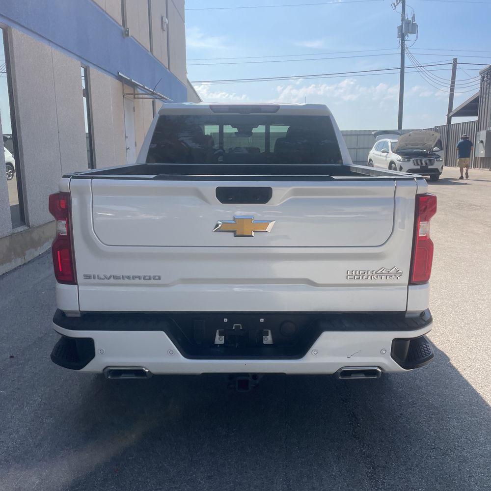 2022 Chevrolet Silverado 1500 High Country