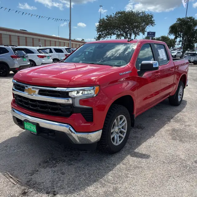 2025 Chevrolet Silverado 1500 LT