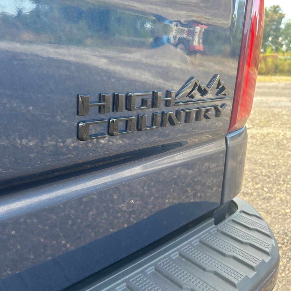2022 Chevrolet Silverado 1500 LTD High Country