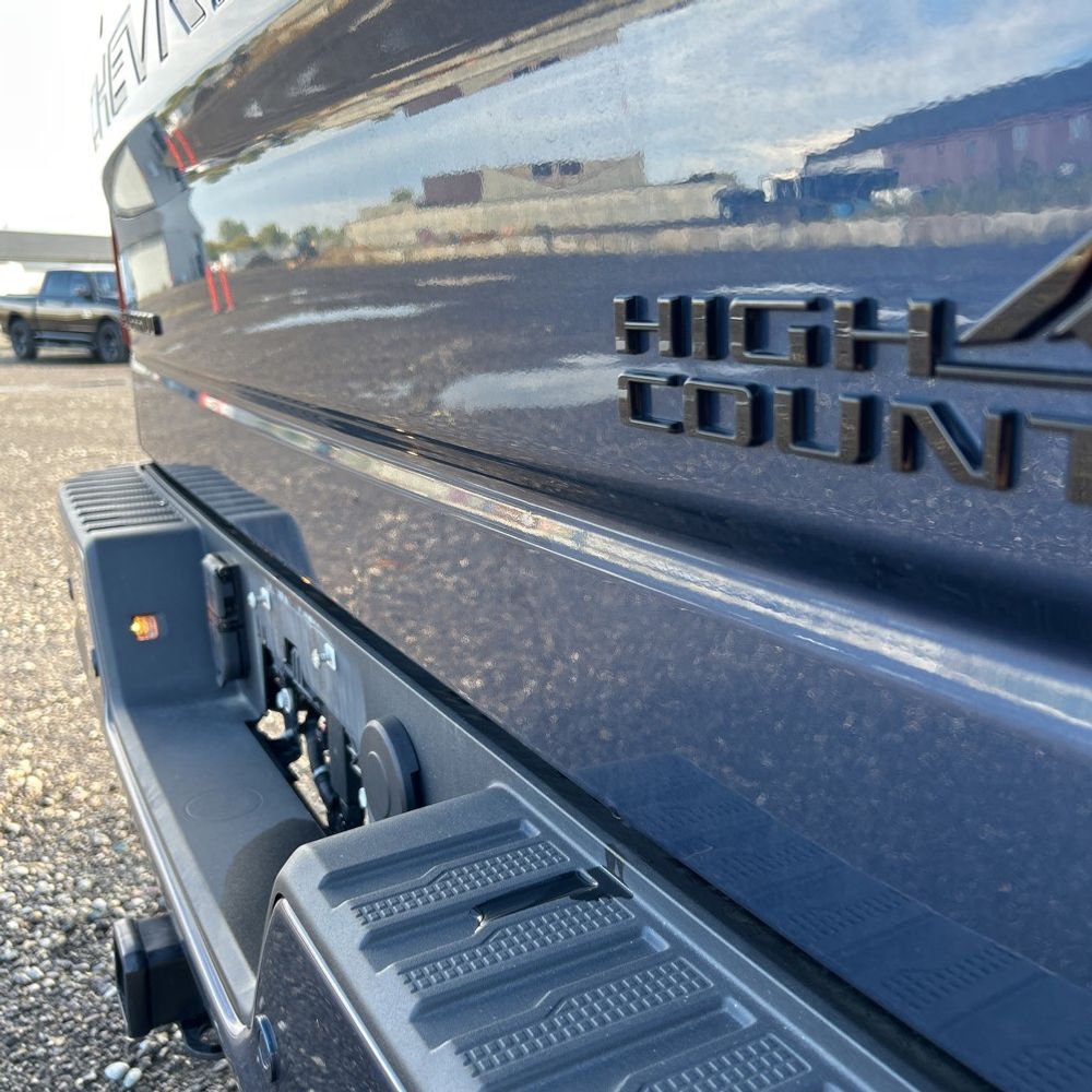 2022 Chevrolet Silverado 1500 LTD High Country