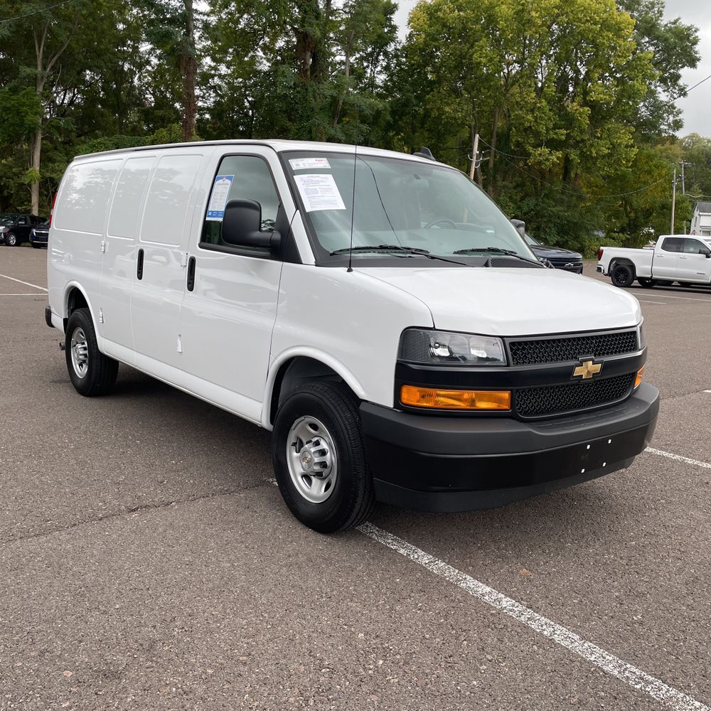 2024 Chevrolet Express 2500