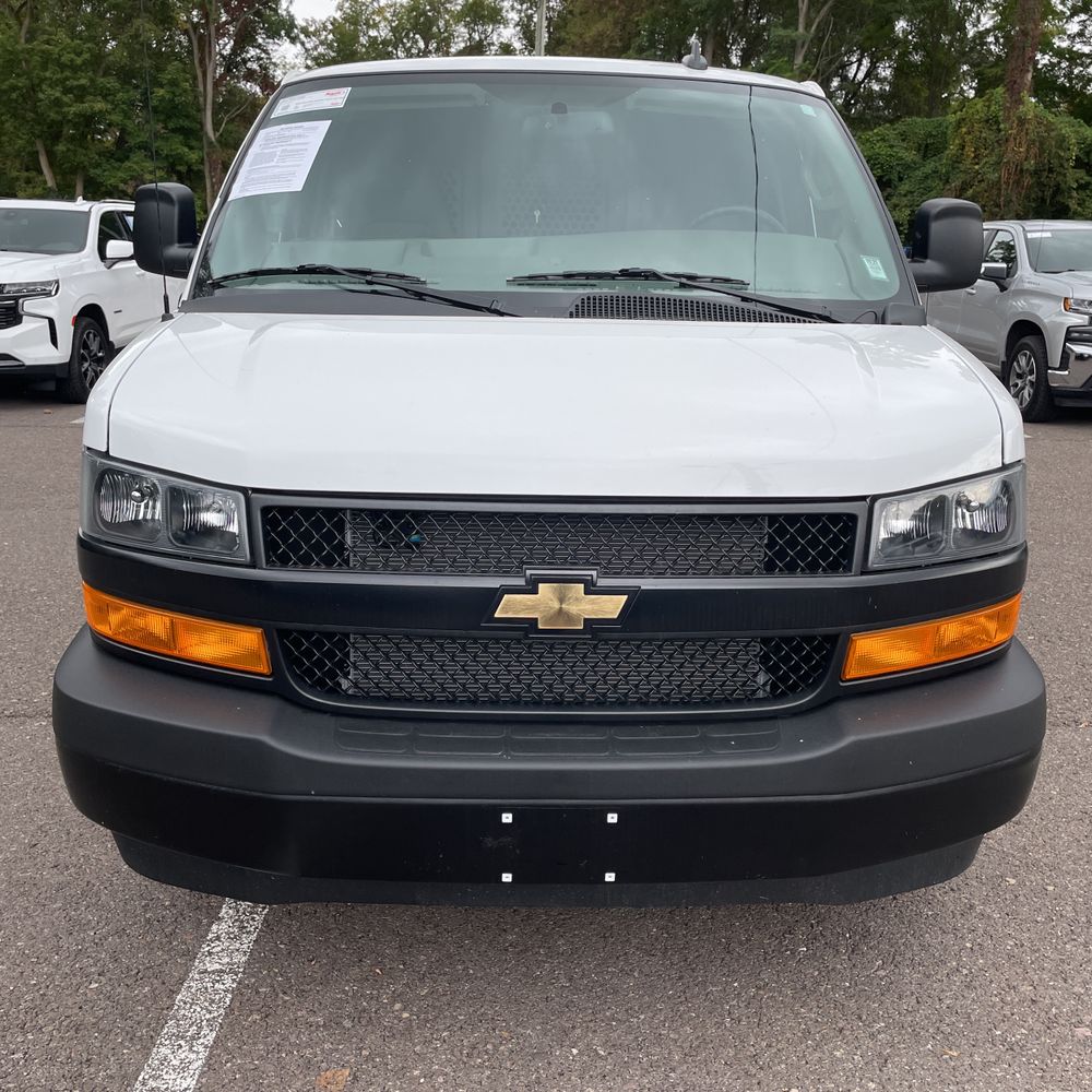 2024 Chevrolet Express 2500