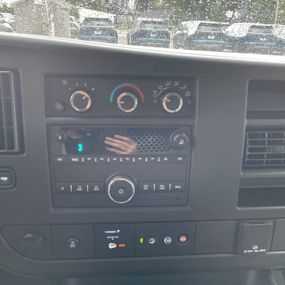2024 Chevrolet Express 2500