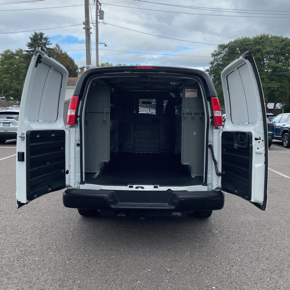 2024 Chevrolet Express 2500