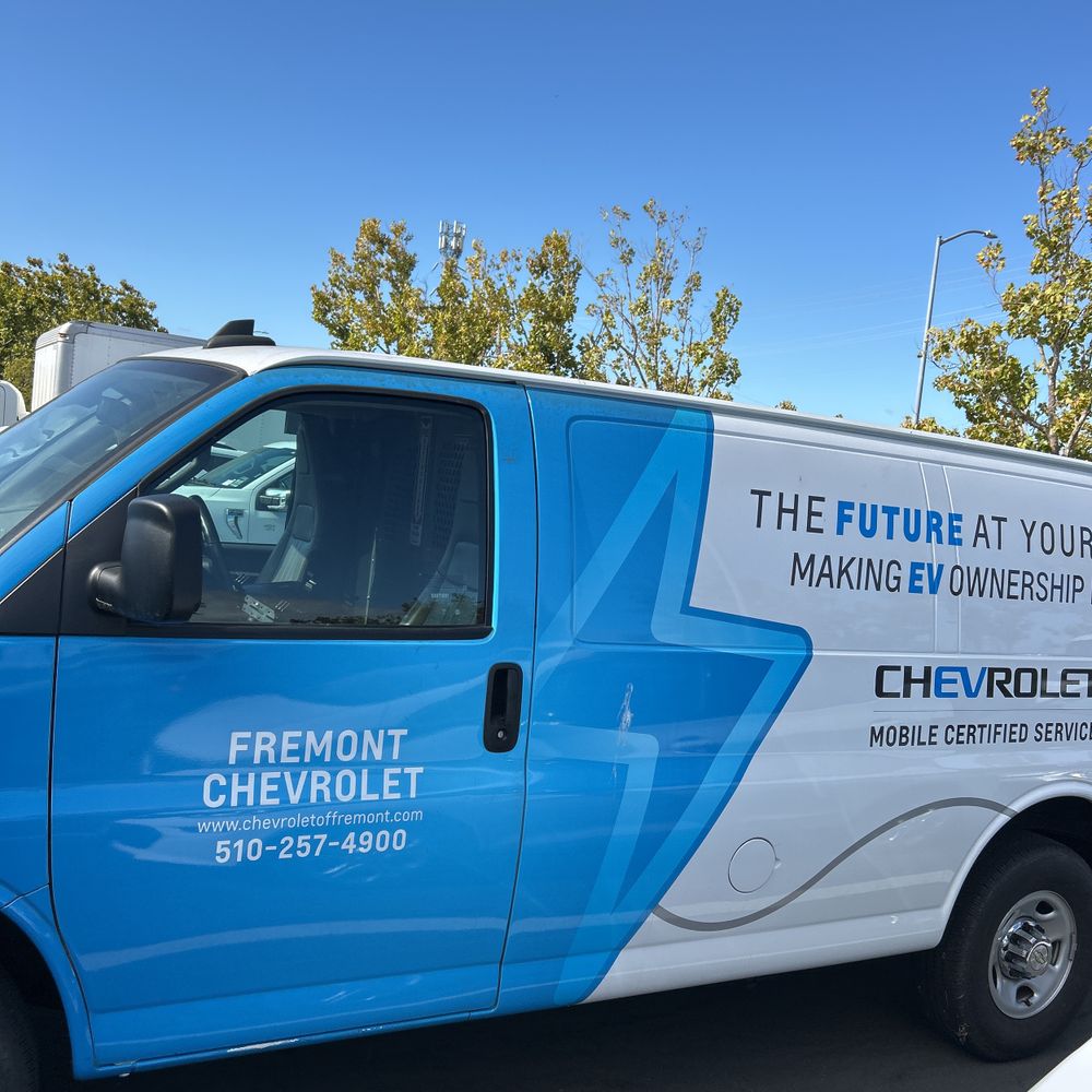 2022 Chevrolet Express 2500