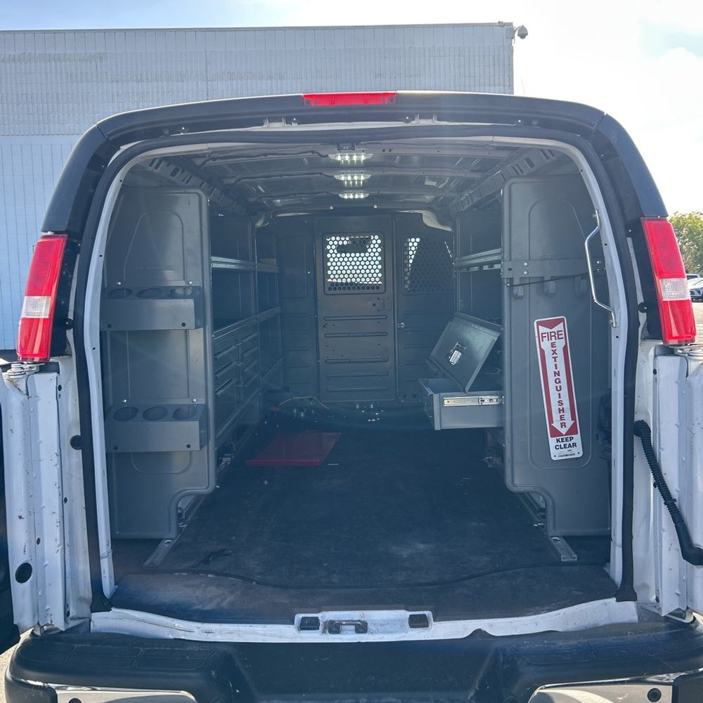 2022 Chevrolet Express 2500