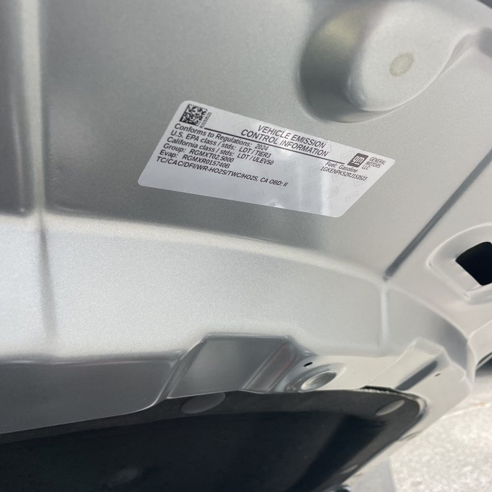 2024 GMC Acadia AT4