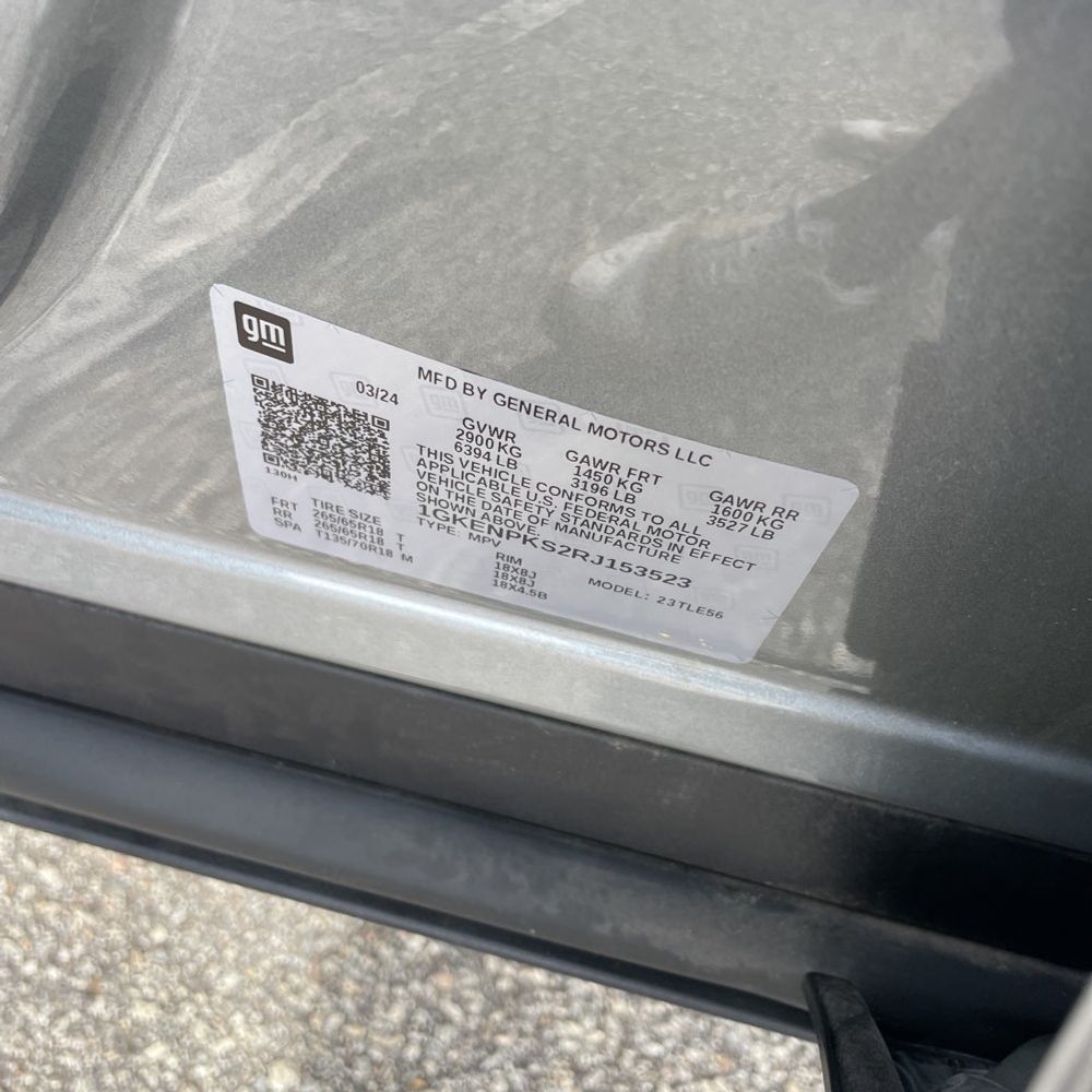 2024 GMC Acadia AT4