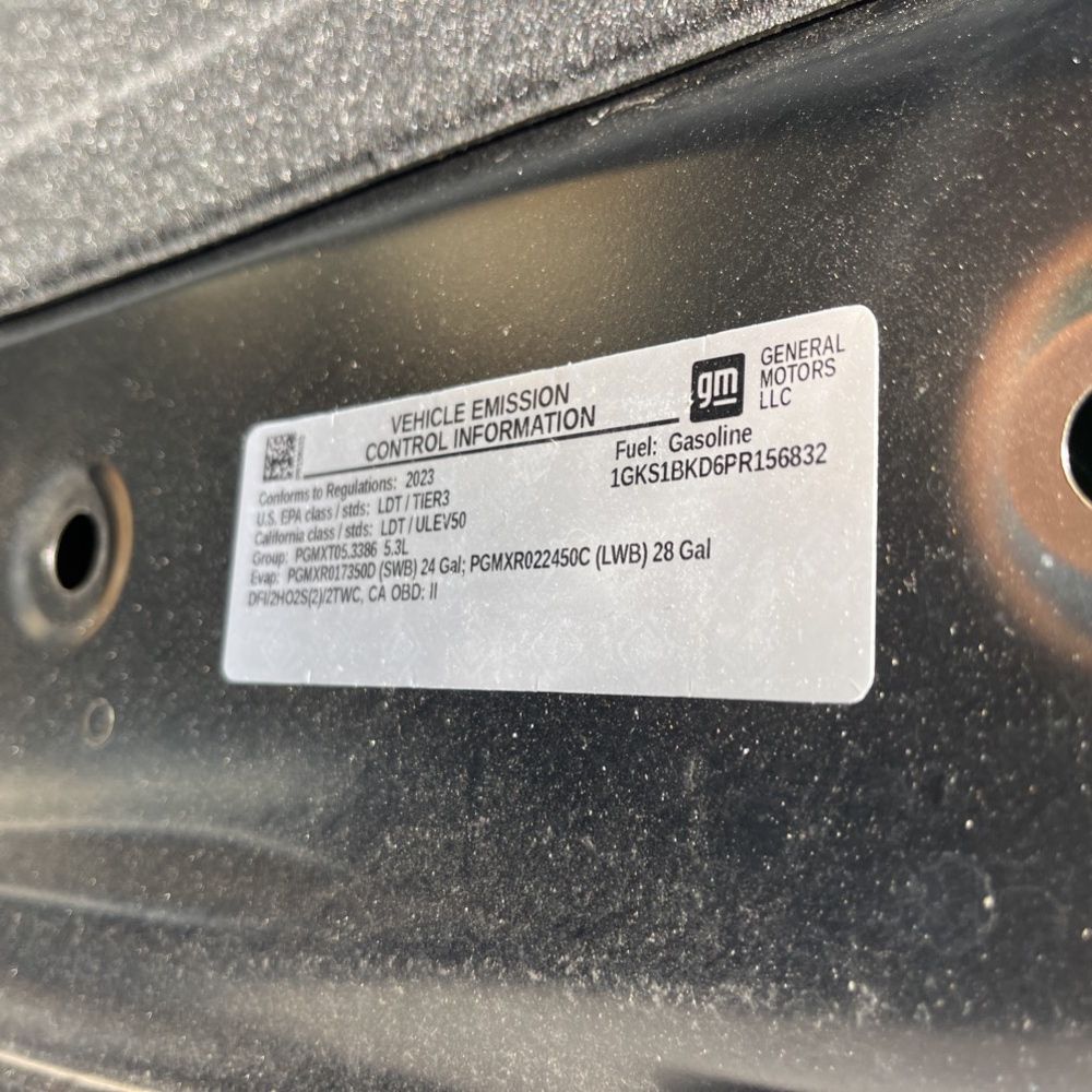2023 GMC Yukon SLT