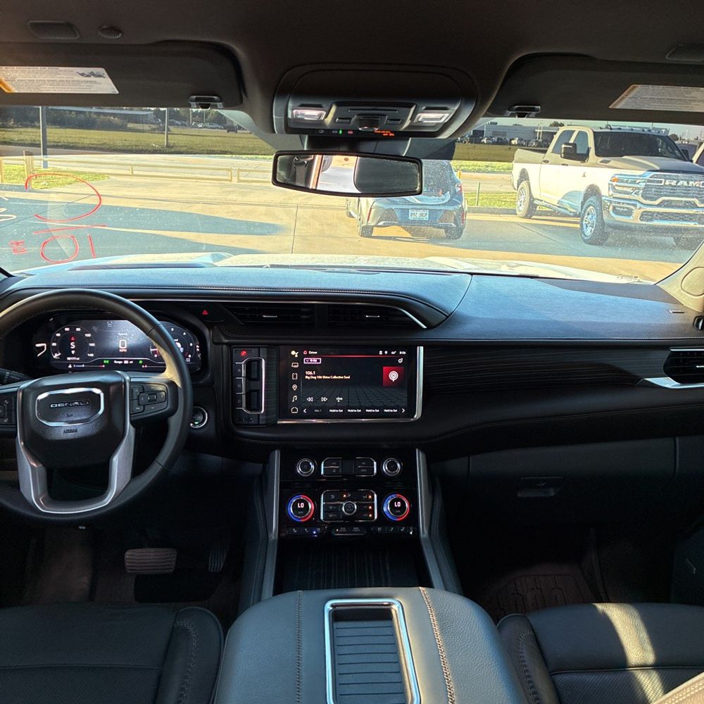 2023 GMC Yukon Denali