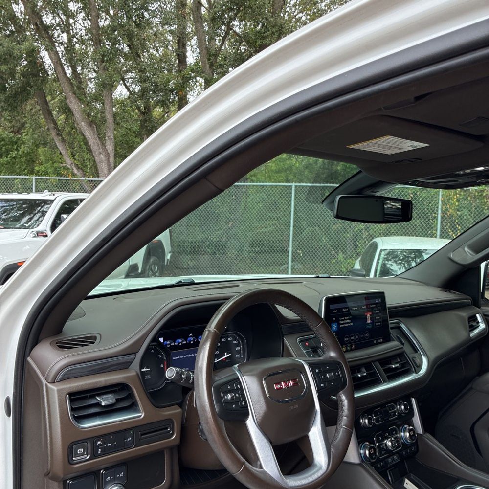2021 GMC Yukon XL SLT