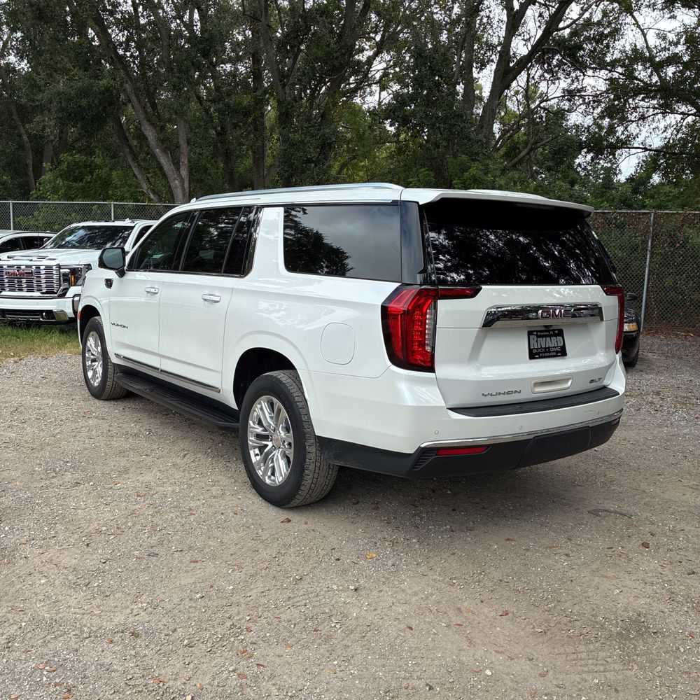 2021 GMC Yukon XL SLT