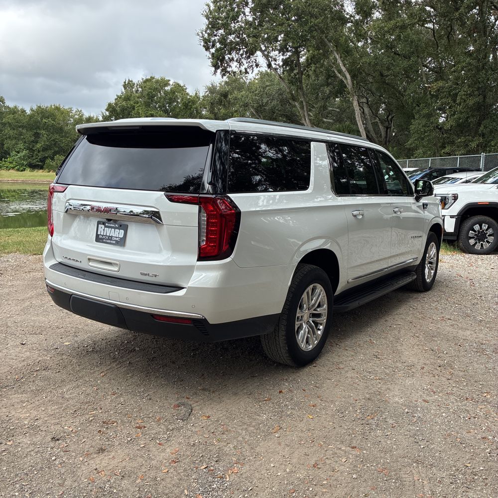 2021 GMC Yukon XL SLT
