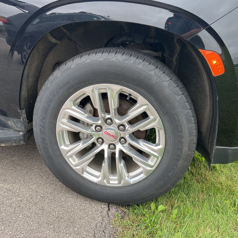 2021 GMC Yukon SLT