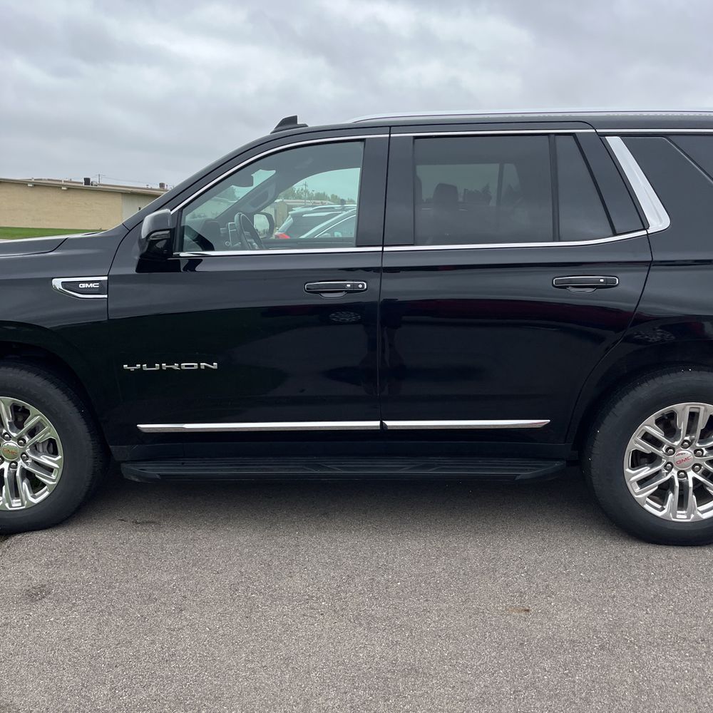 2021 GMC Yukon SLT