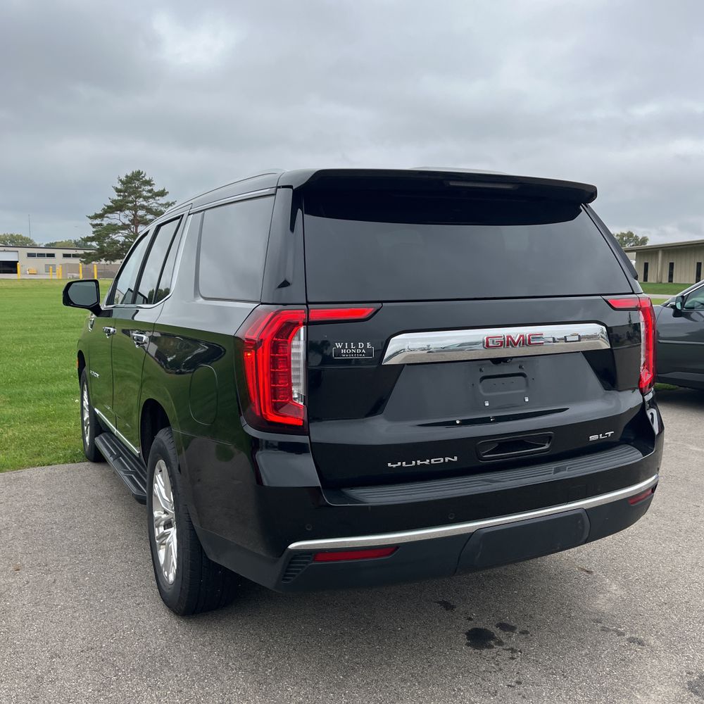 2021 GMC Yukon SLT