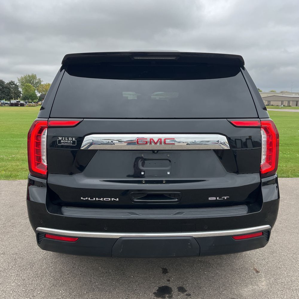 2021 GMC Yukon SLT