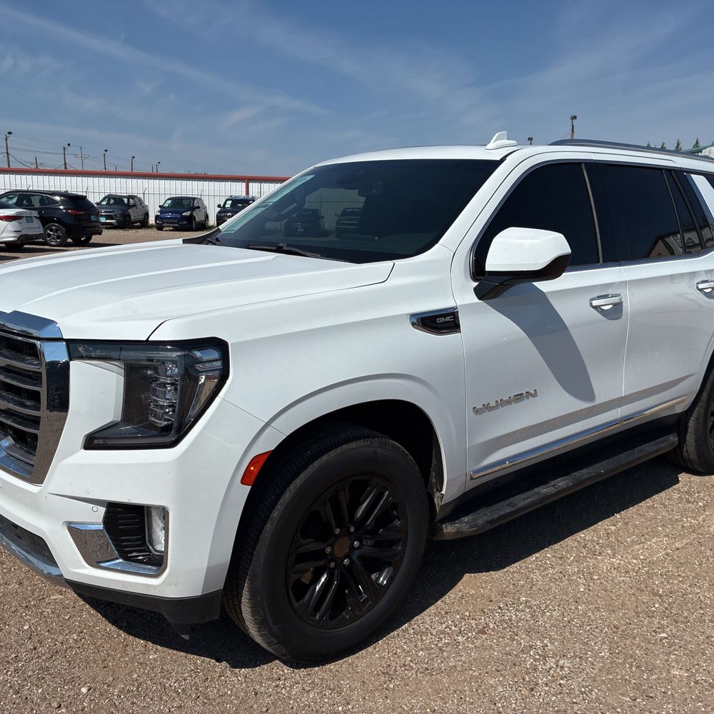 2023 GMC Yukon SLT