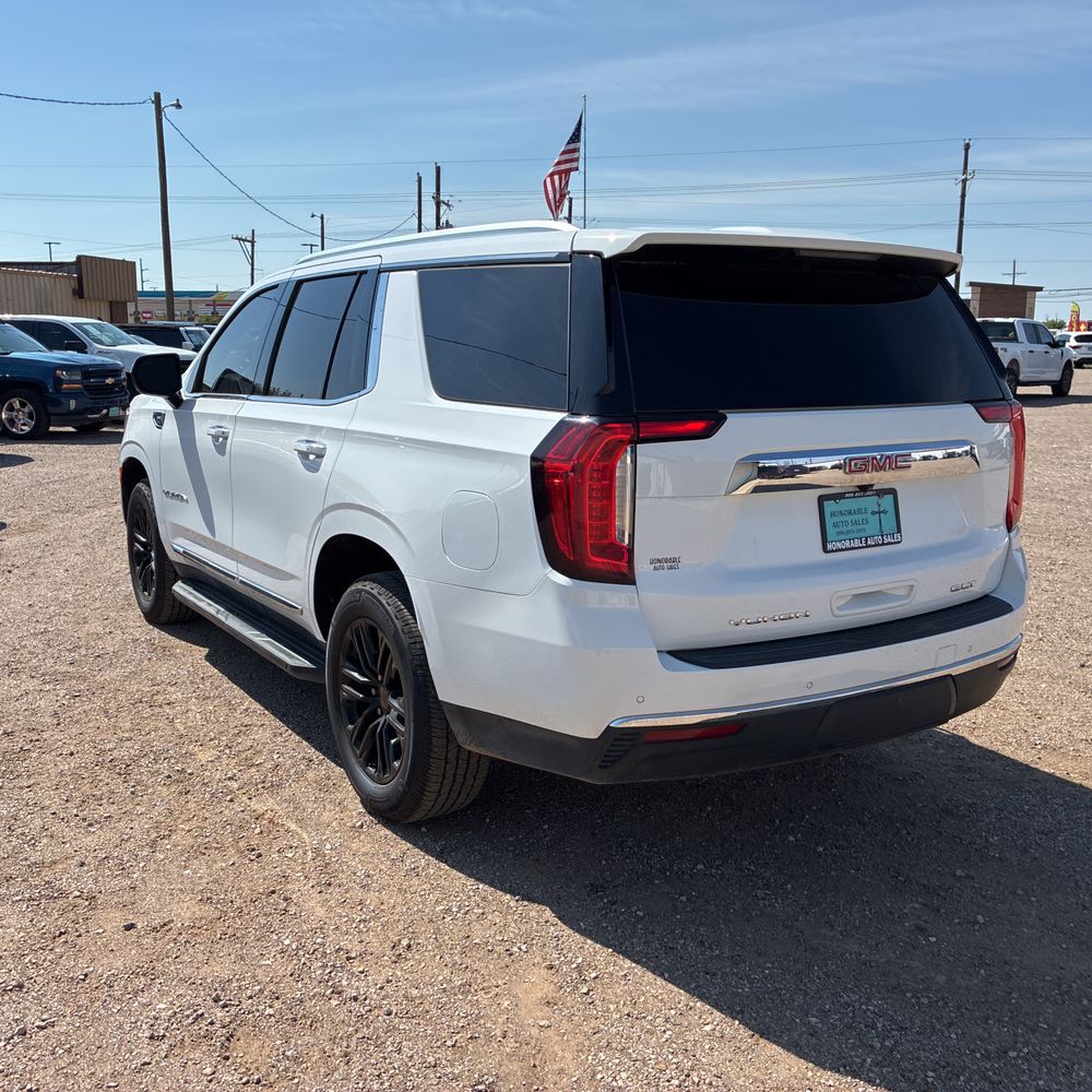 2023 GMC Yukon SLT